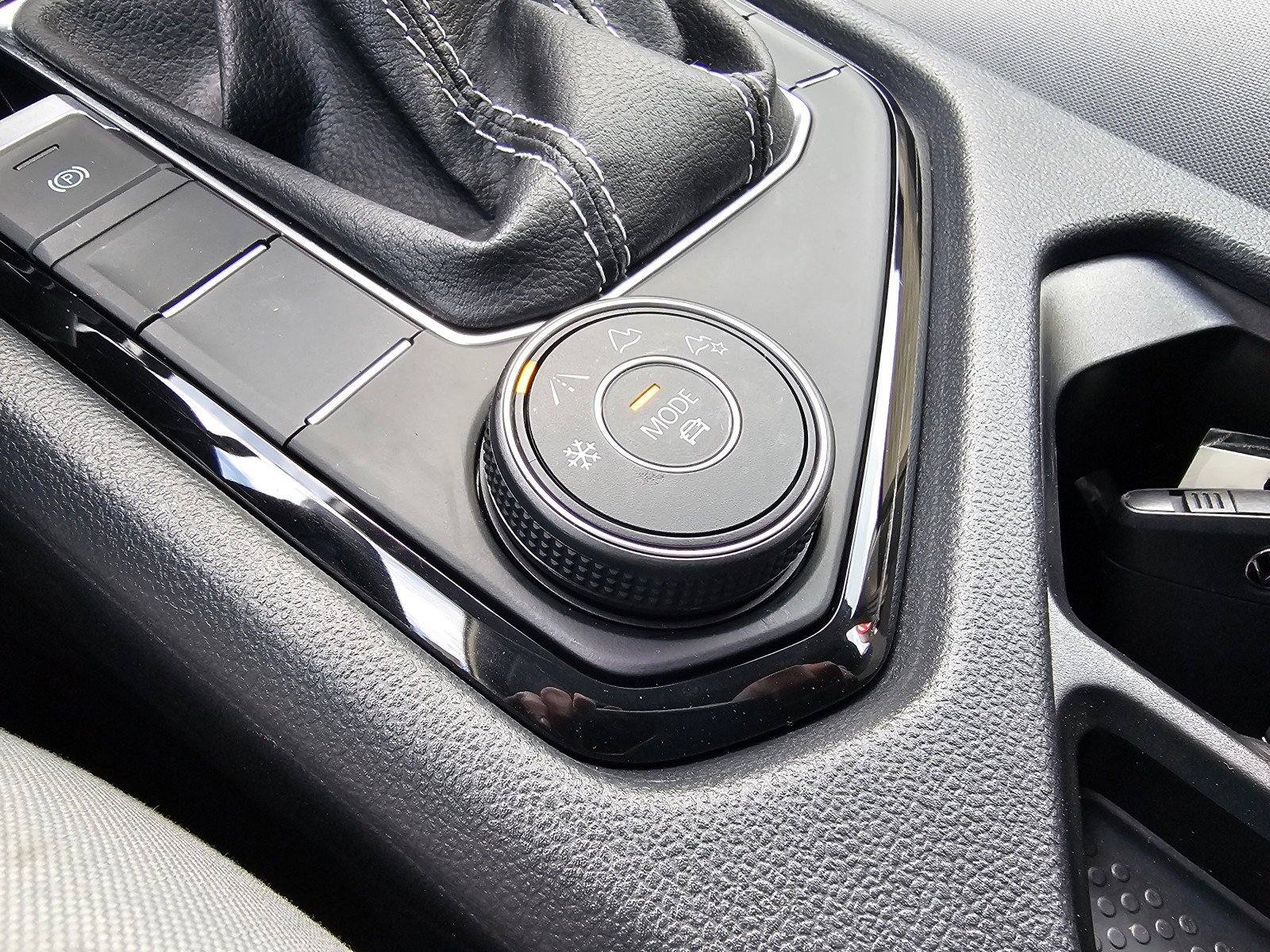 Used 2024 Volkswagen Taos S image 36