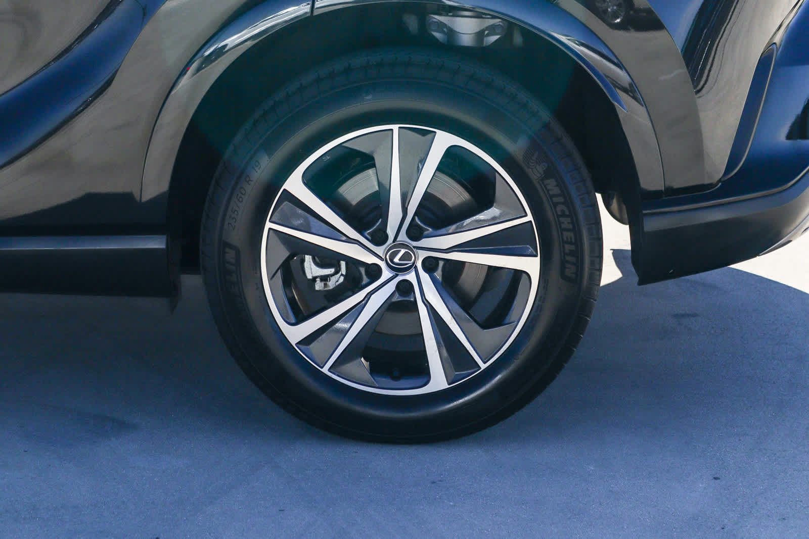Used 2023 Lexus RX 350 Premium FWD image 12