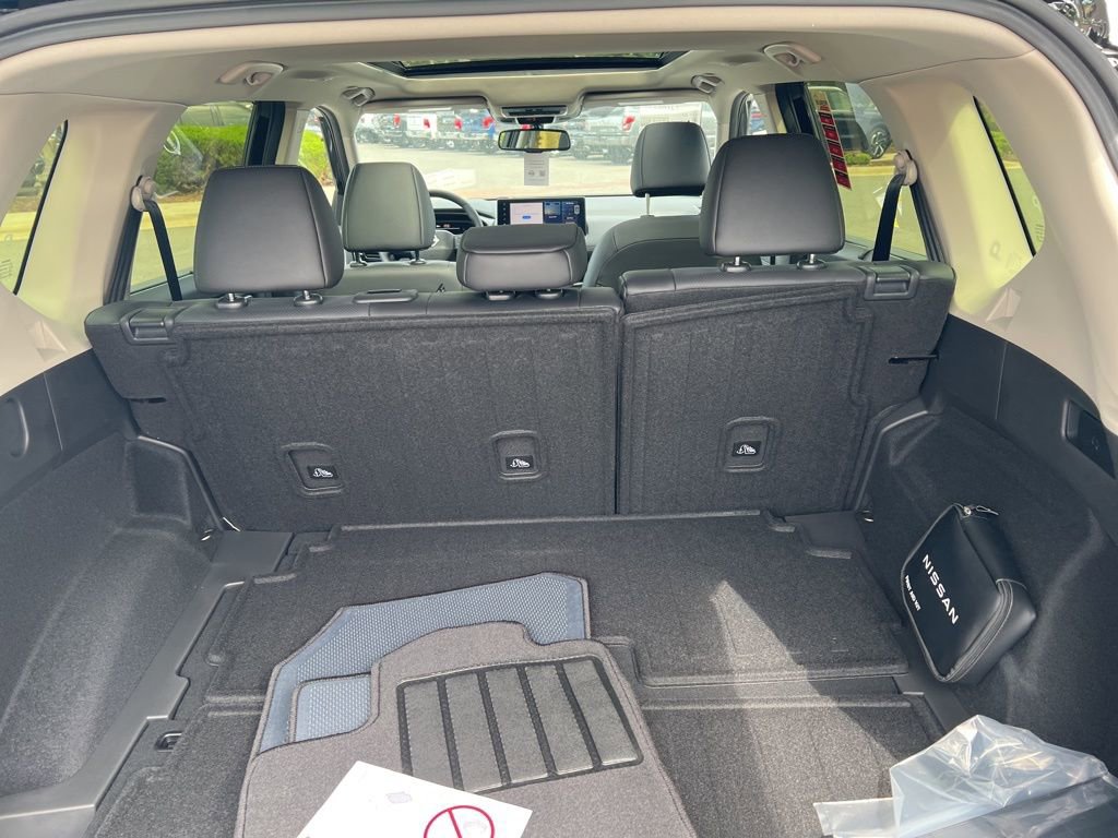 New 2026 Nissan Rogue Platinum image 34