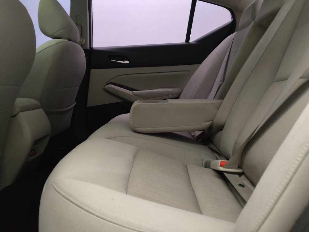 Used 2022 Nissan Altima 2.5 SV w/ SV Premium Package FWD image 18