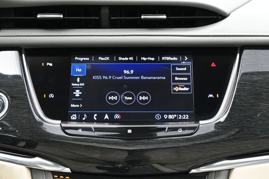Used 2020 Cadillac XT6 Premium Luxury FWD image 24