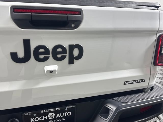 Used 2021 Jeep Gladiator Sport image 18
