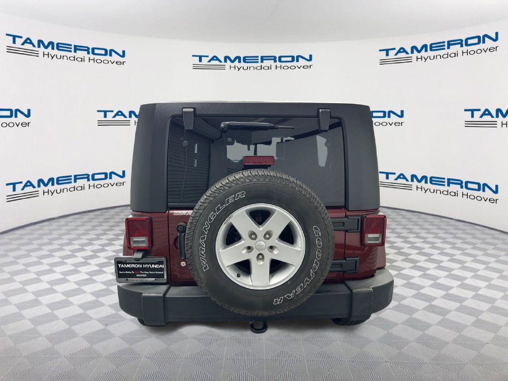 Used 2007 Jeep Wrangler Unlimited Sahara RWD image 4