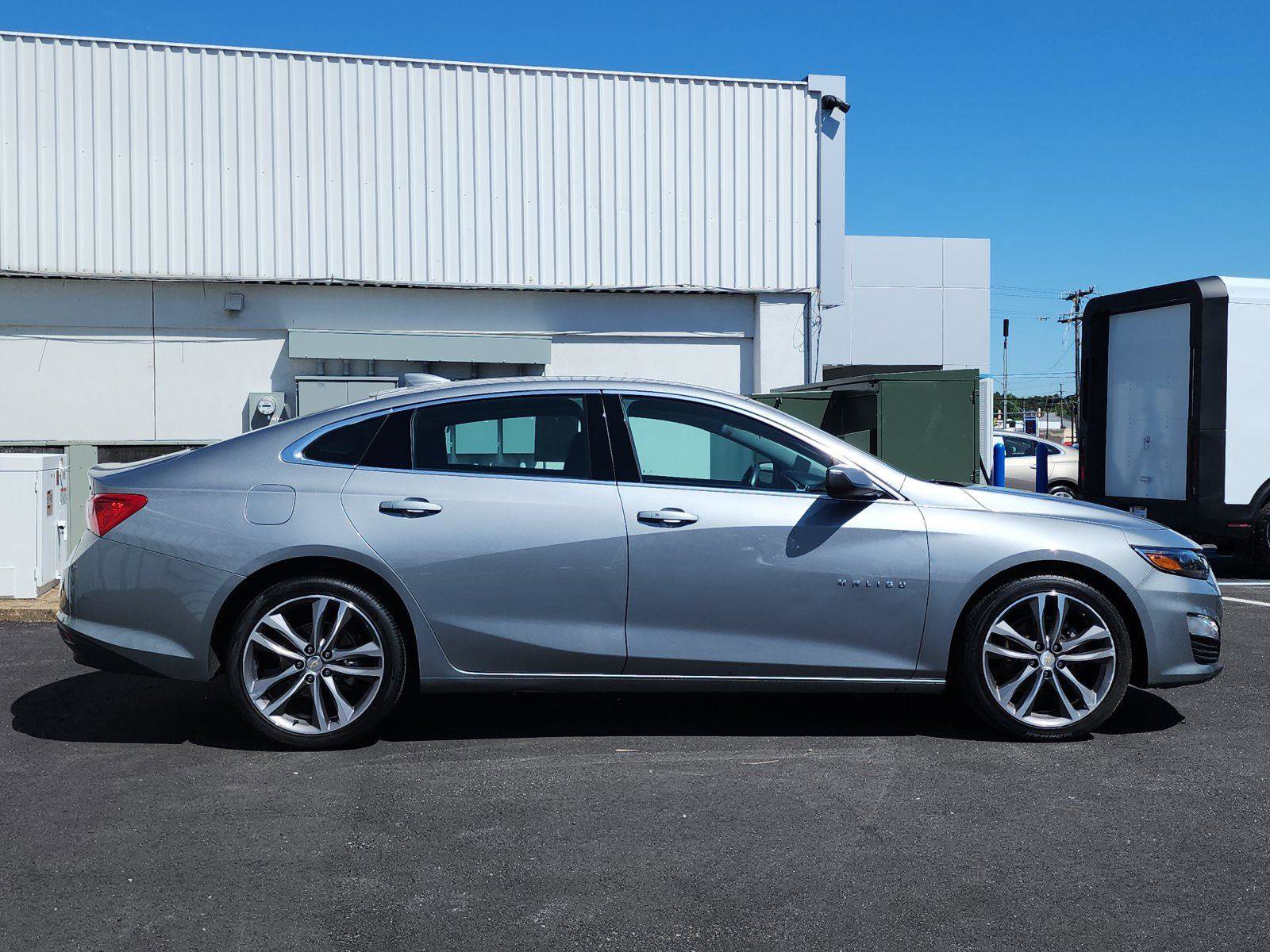 Used 2023 Chevrolet Malibu LT FWD image 6