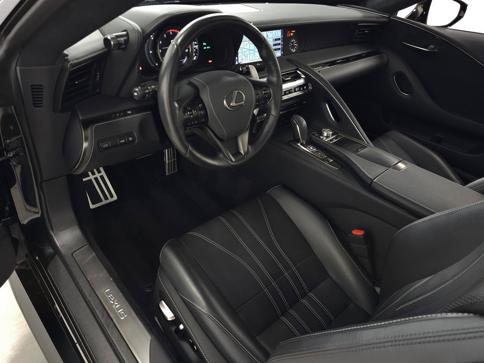 Used 2018 Lexus LC 500 Coupe w/ Touring Package RWD image 15