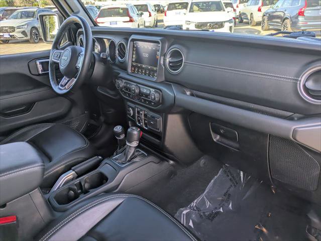 Used 2021 Jeep Wrangler Unlimited Sahara image 24