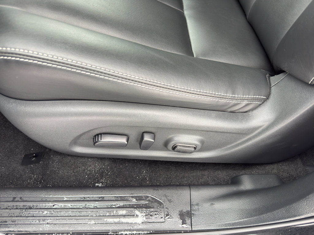 Certified 2024 Nissan Murano SV w/ SV Midnight Edition Package image 15