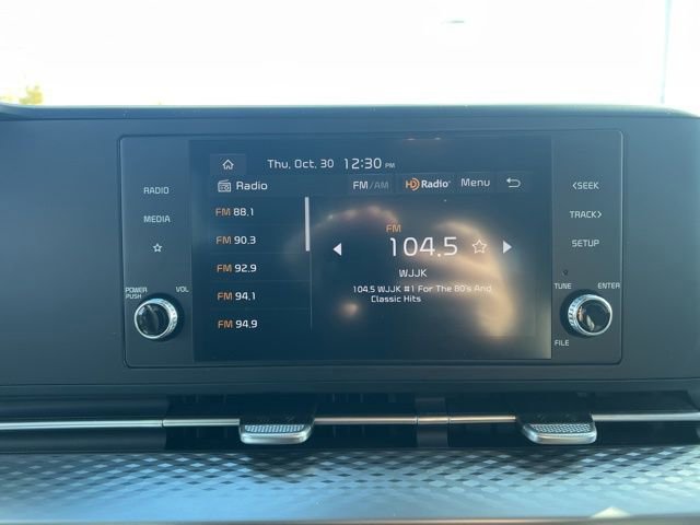 Certified 2024 Kia Carnival LX image 19