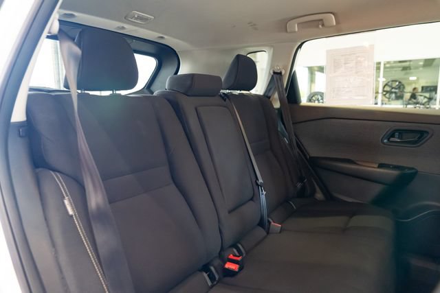 Used 2023 Nissan Rogue S AWD/4WD image 30