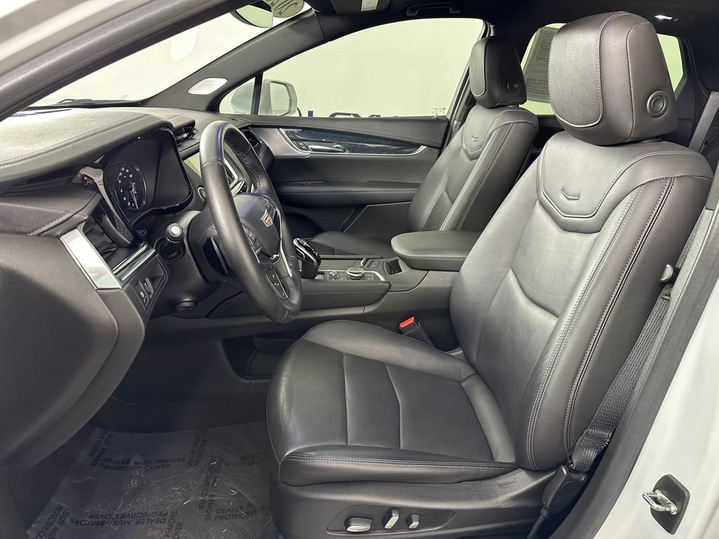 Used 2020 Cadillac XT5 Premium Luxury AWD/4WD image 17