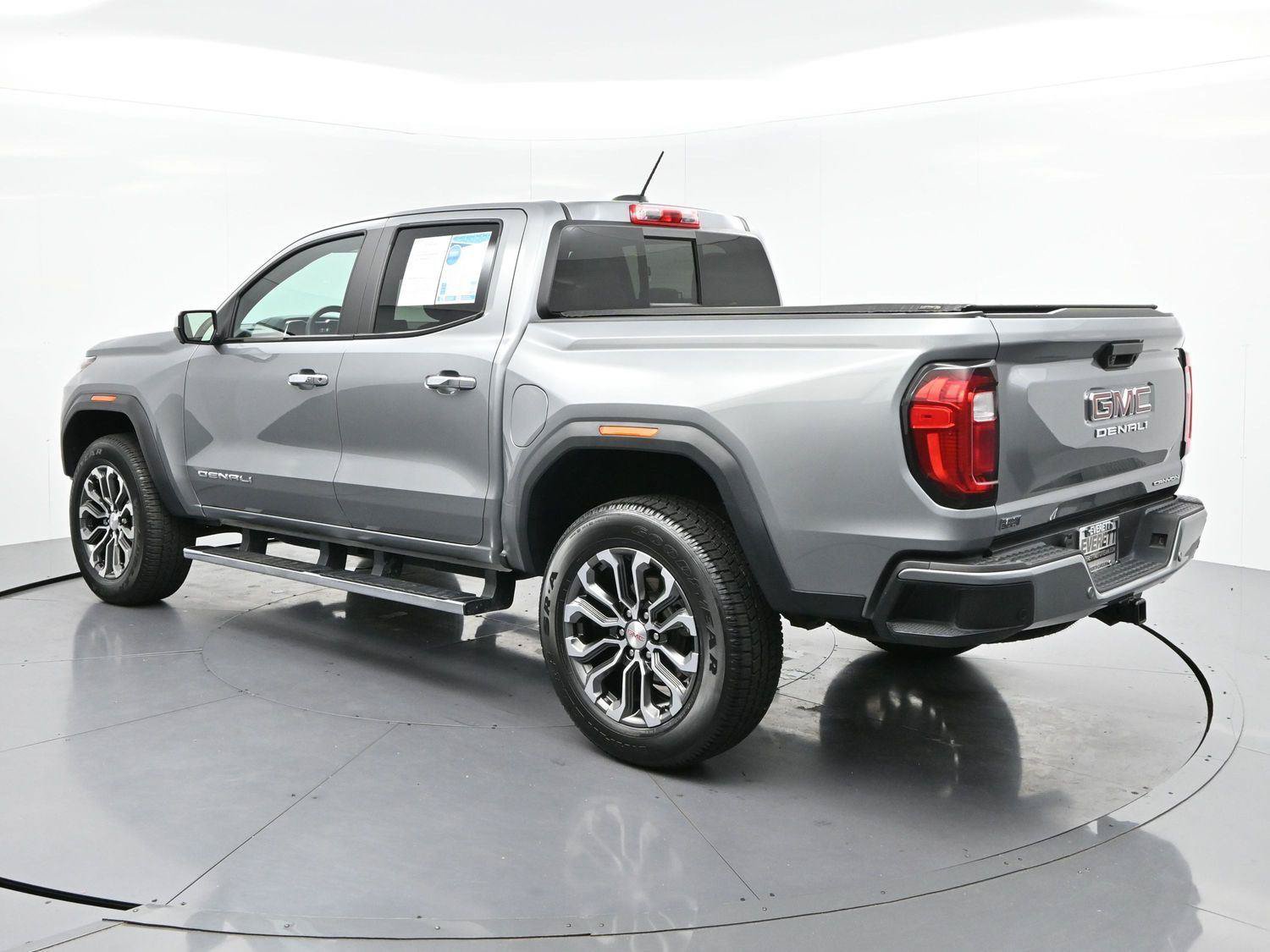 Used 2023 GMC Canyon Denali AWD/4WD image 5