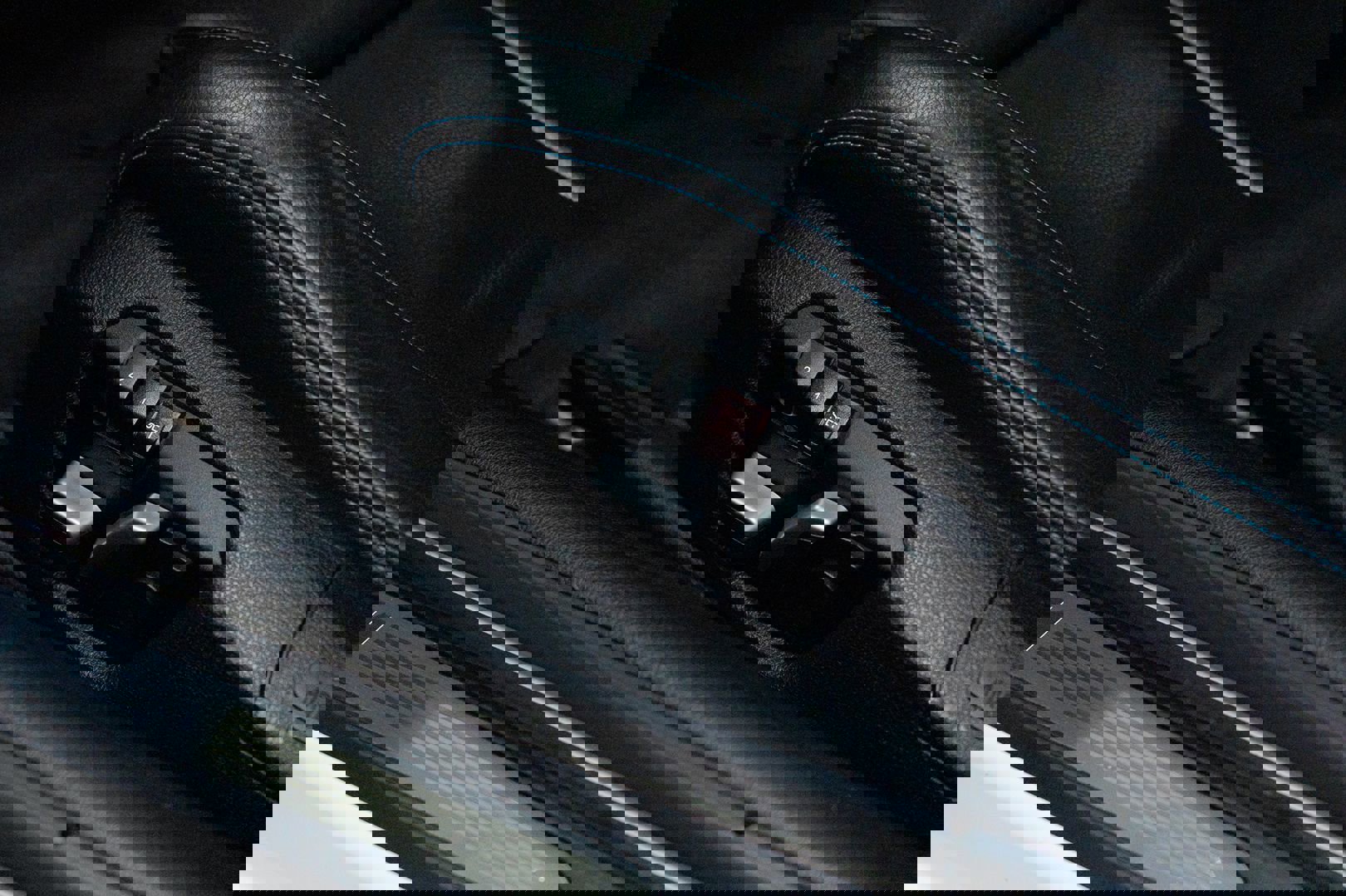 Used 2018 BMW M2 image 23