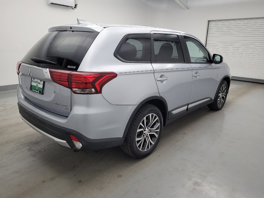 Used 2017 Mitsubishi Outlander SE AWD/4WD image 10