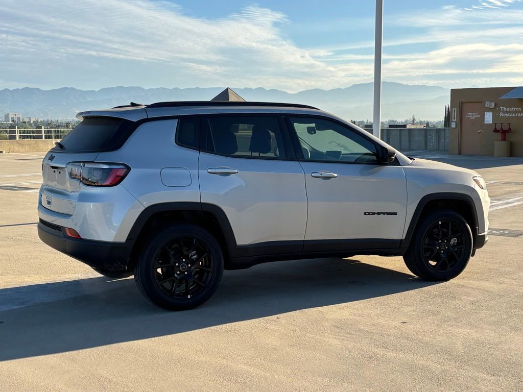 New 2026 Jeep Compass Altitude image 6