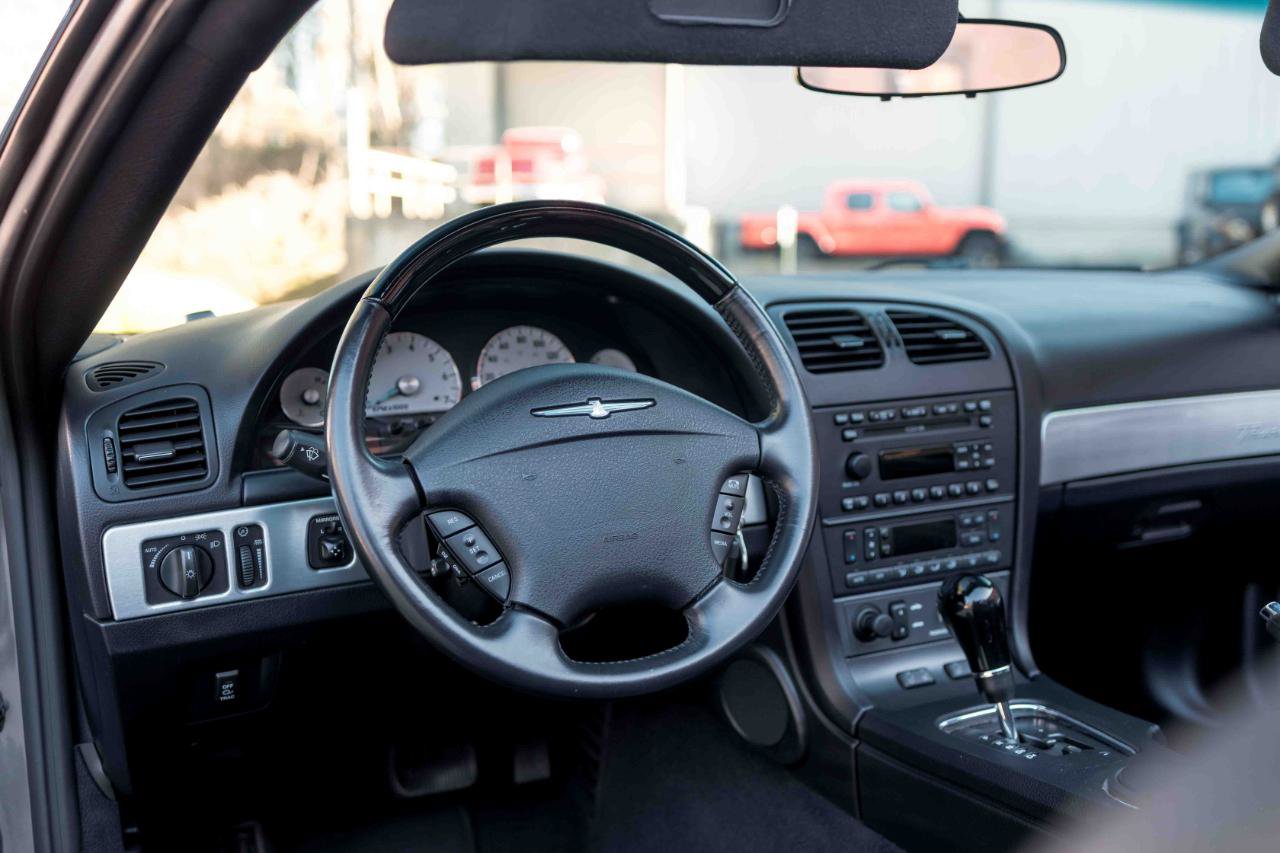 Used 2003 Ford Thunderbird Deluxe image 60