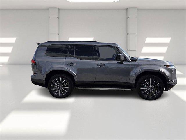 Used 2024 Lexus GX 550 image 6