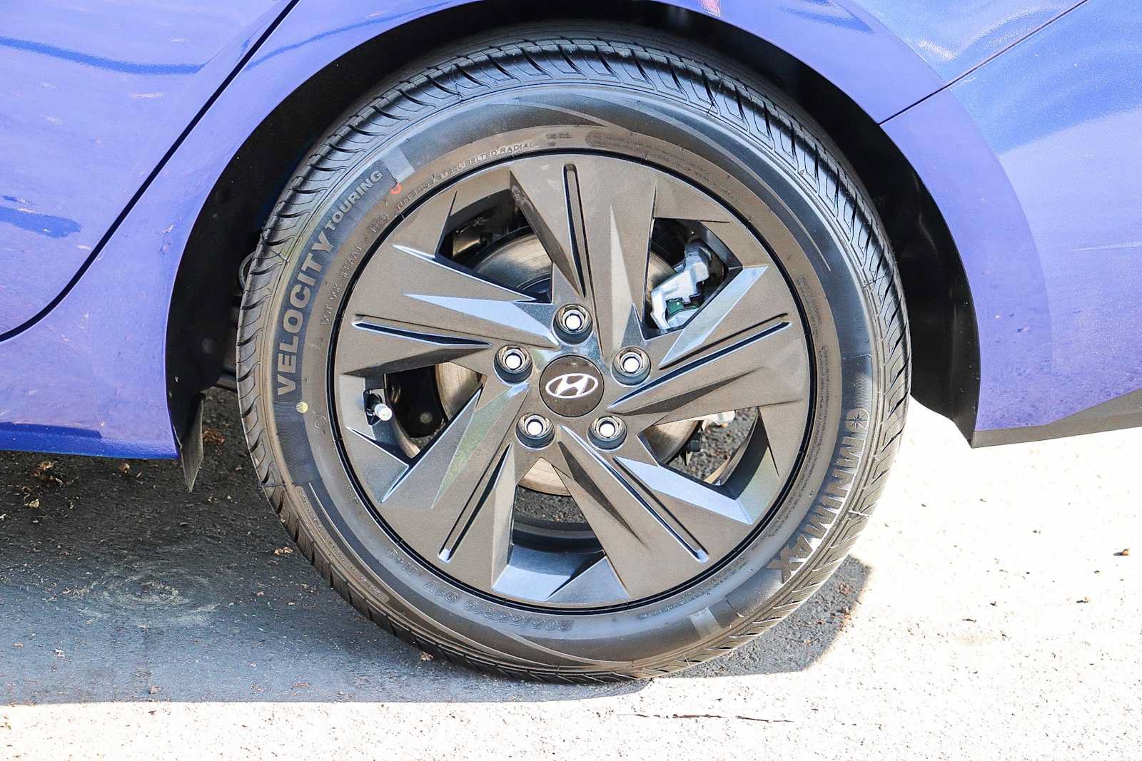Used 2023 Hyundai Elantra Blue FWD image 13