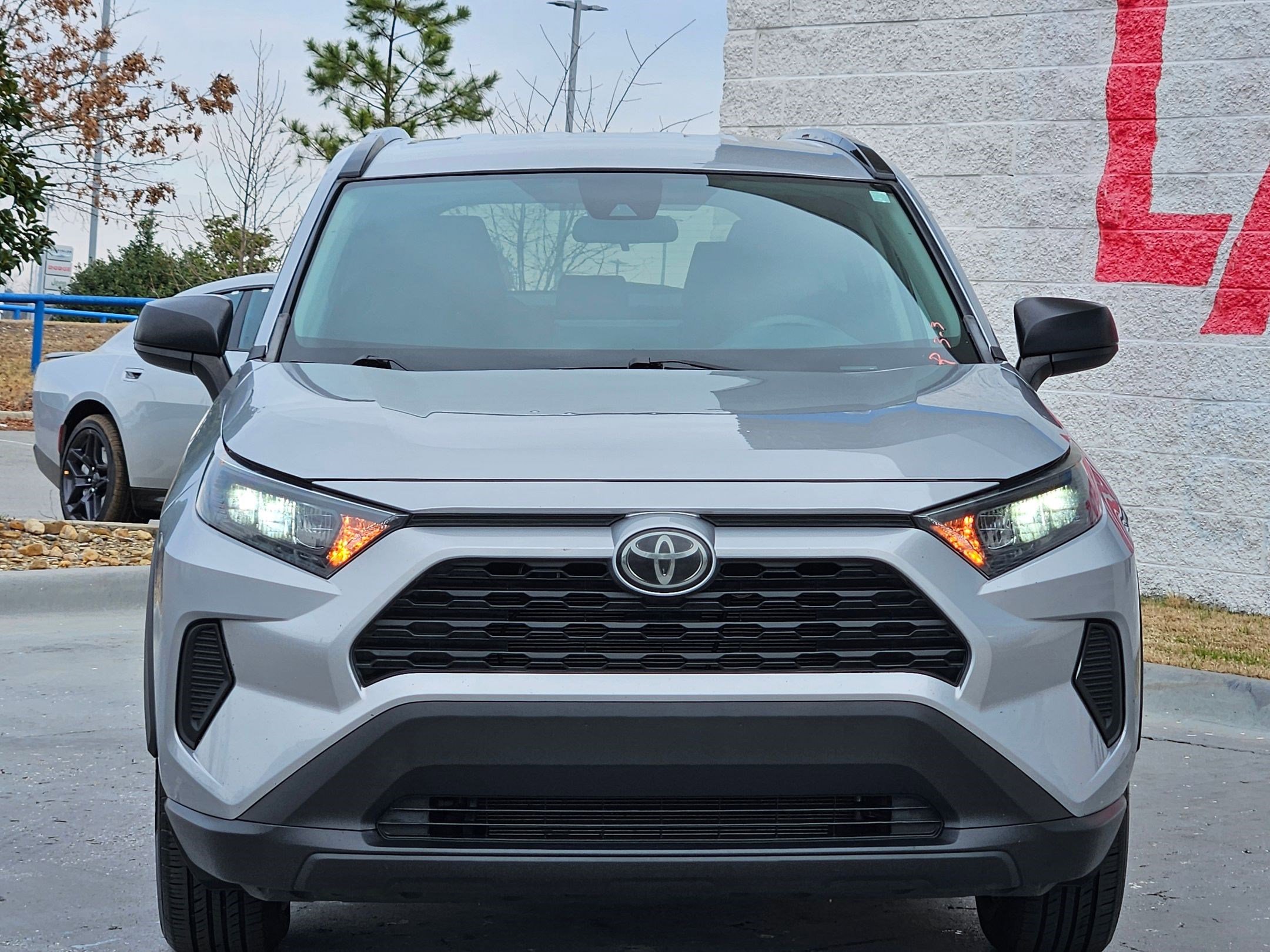 Used 2019 Toyota RAV4 LE w/ Carpet Mat Package image 2