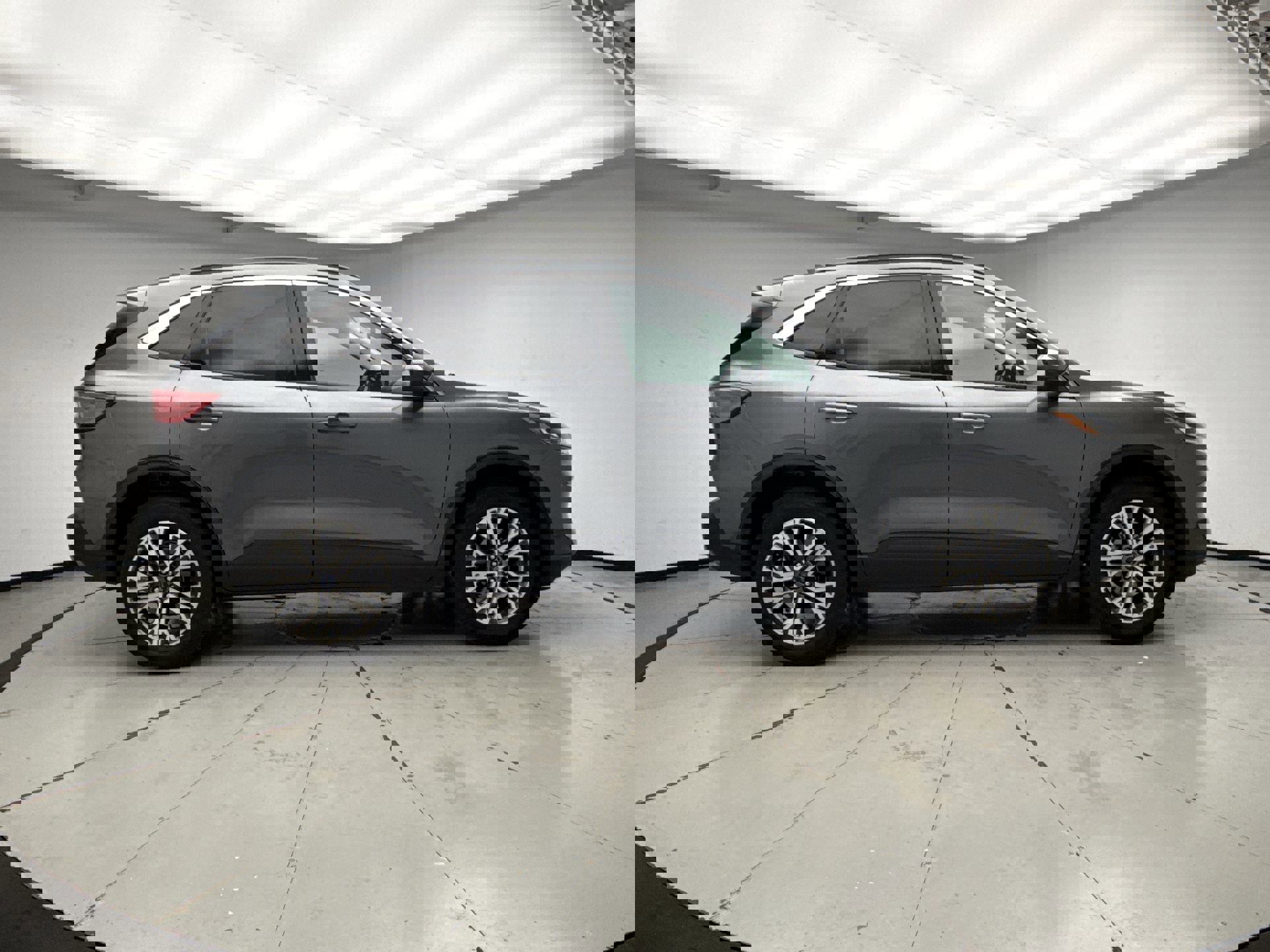 Used 2022 Ford Escape SEL image 6