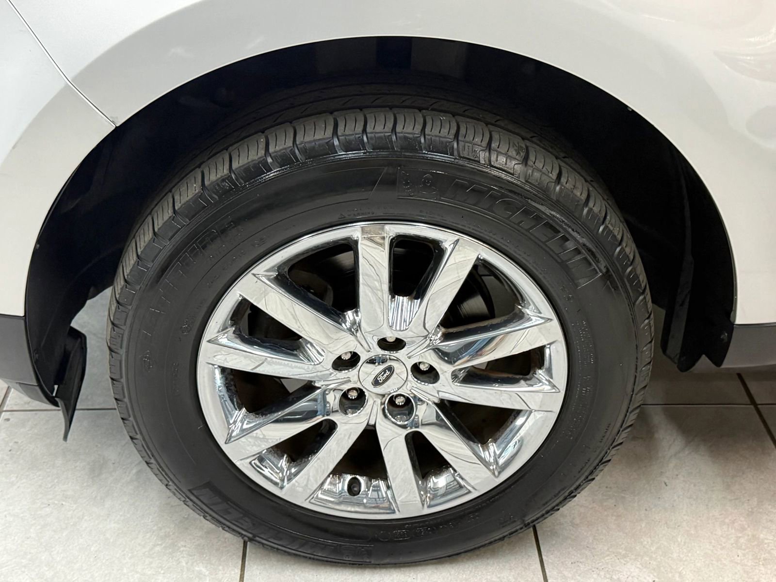 Used 2011 Ford Edge Limited FWD image 38
