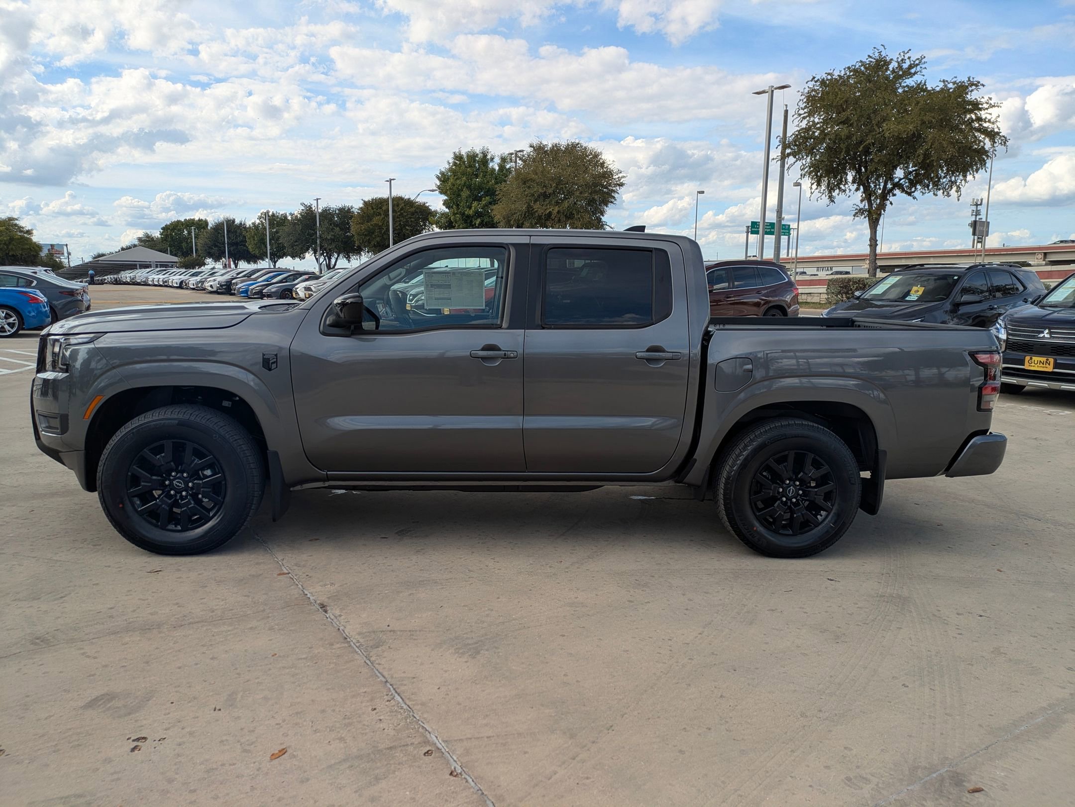New 2026 Nissan Frontier SV image 6