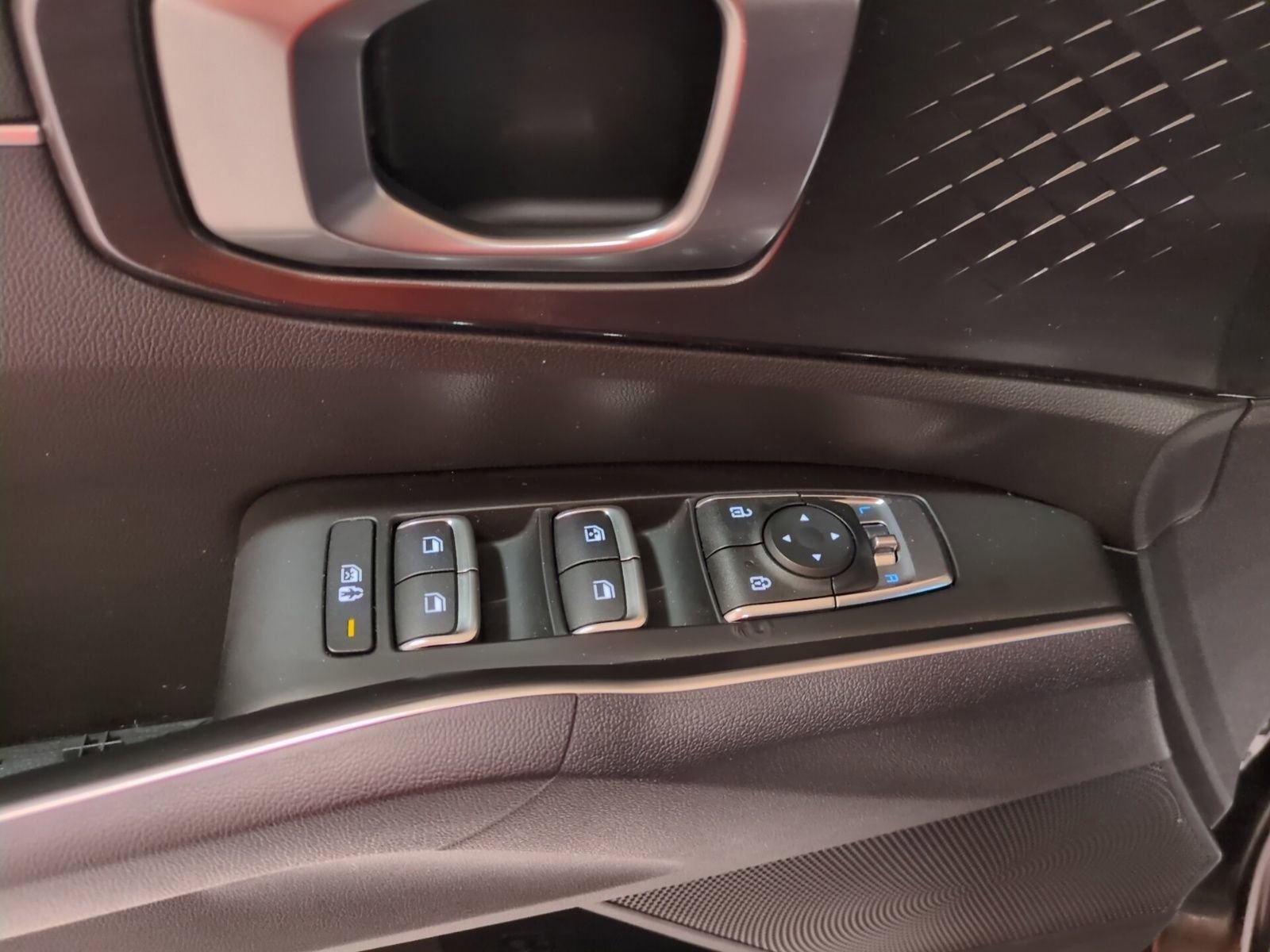 Used 2022 Kia Sorento S w/ Panoramic Sunroof Package image 17