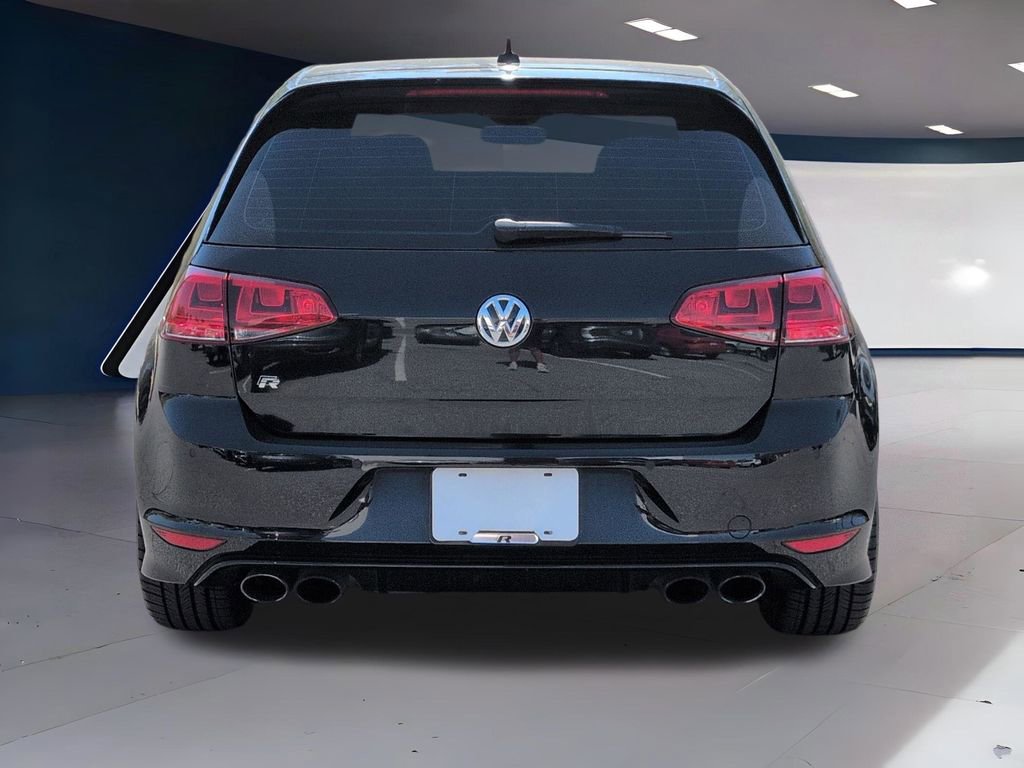Used 2017 Volkswagen Golf R 4-Door image 4