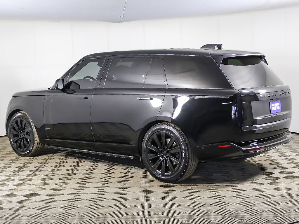 Used 2023 Land Rover Range Rover Long Wheelbase Autobiography image 17