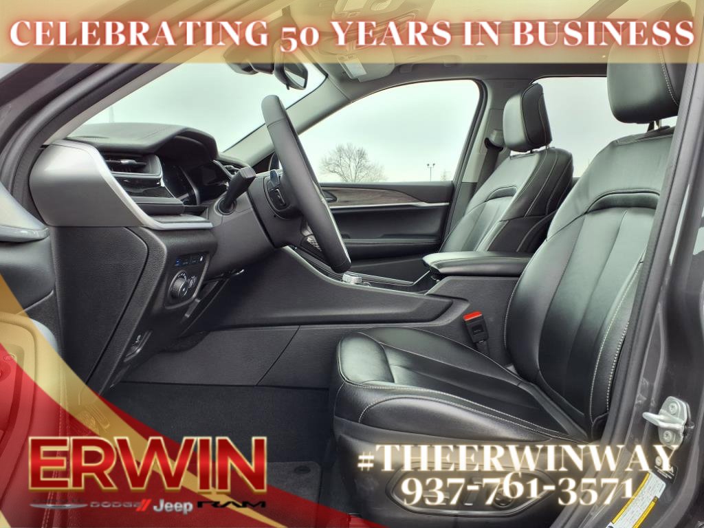 Used 2024 Jeep Grand Cherokee Limited 4xe image 3