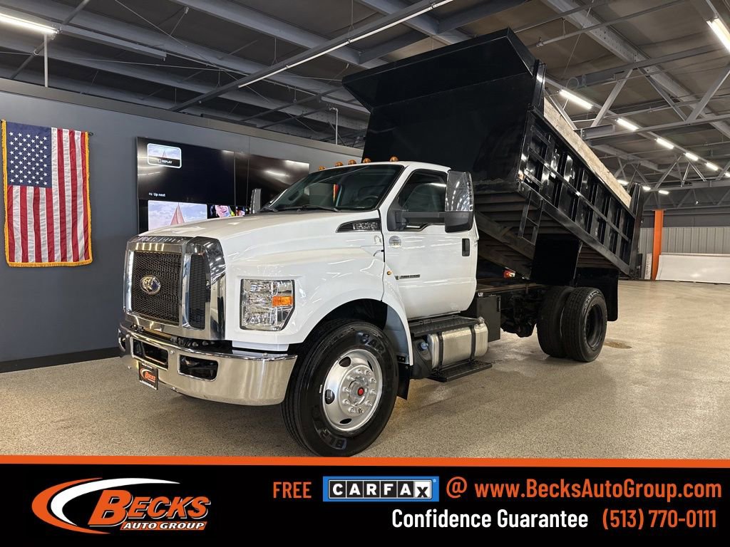 Used 2021 Ford F750 2WD Regular Cab Super Duty image 1