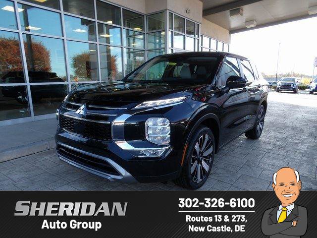 New 2025 Mitsubishi Outlander SE image 1