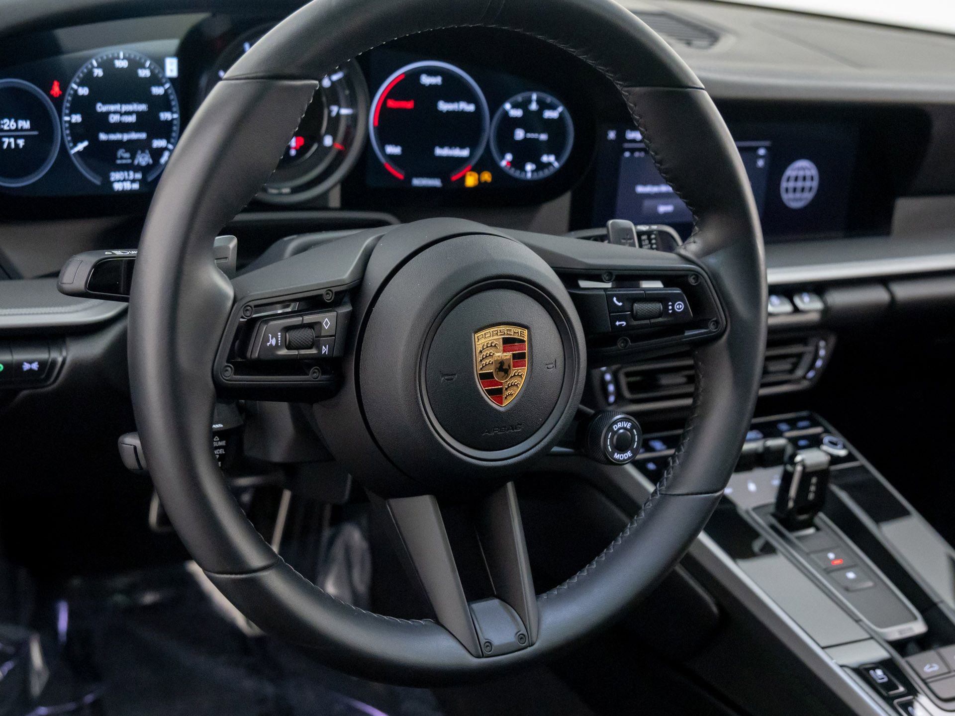 Certified 2024 Porsche 911 Carrera RWD image 12