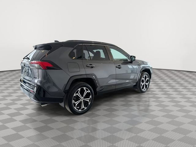 Used 2021 Toyota RAV4 XSE w/ Weather Package image 11