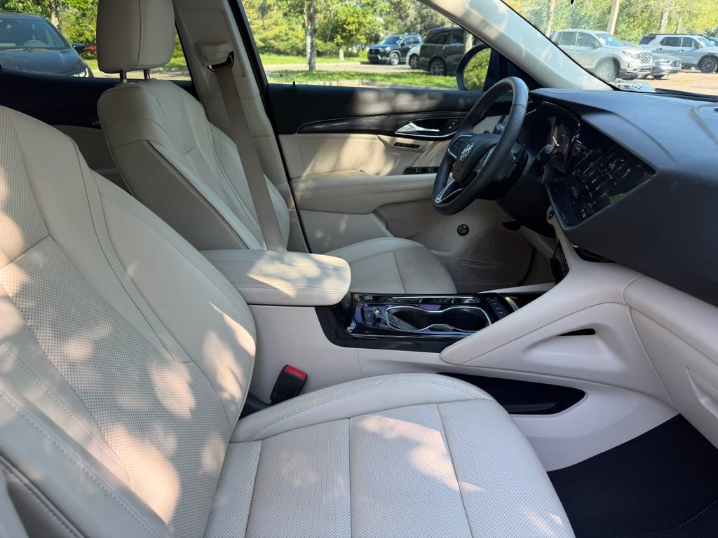 Used 2023 Buick Envision Essence AWD/4WD image 9