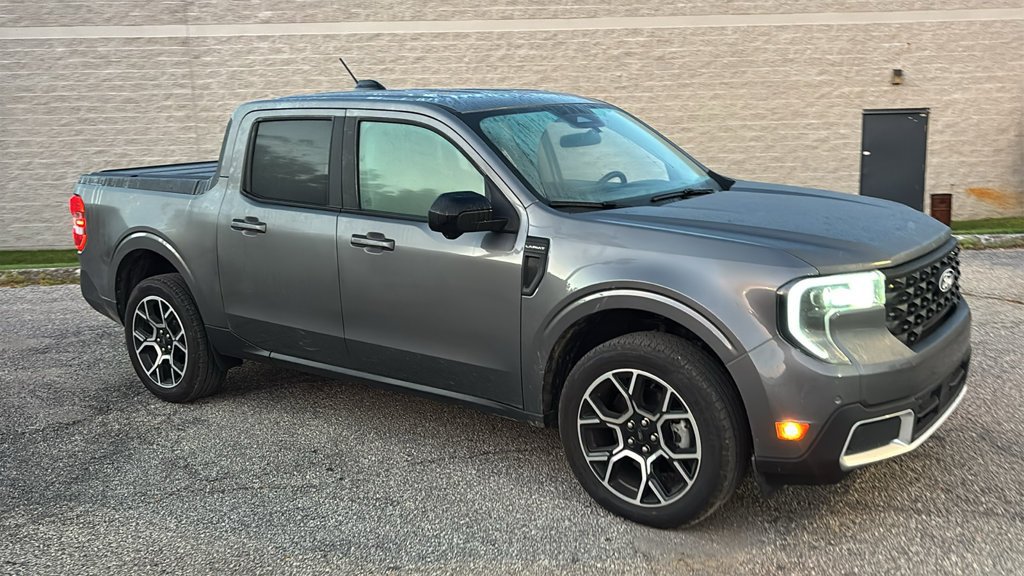 Used 2025 Ford Maverick Lariat w/ 4K Tow Package AWD/4WD image 27