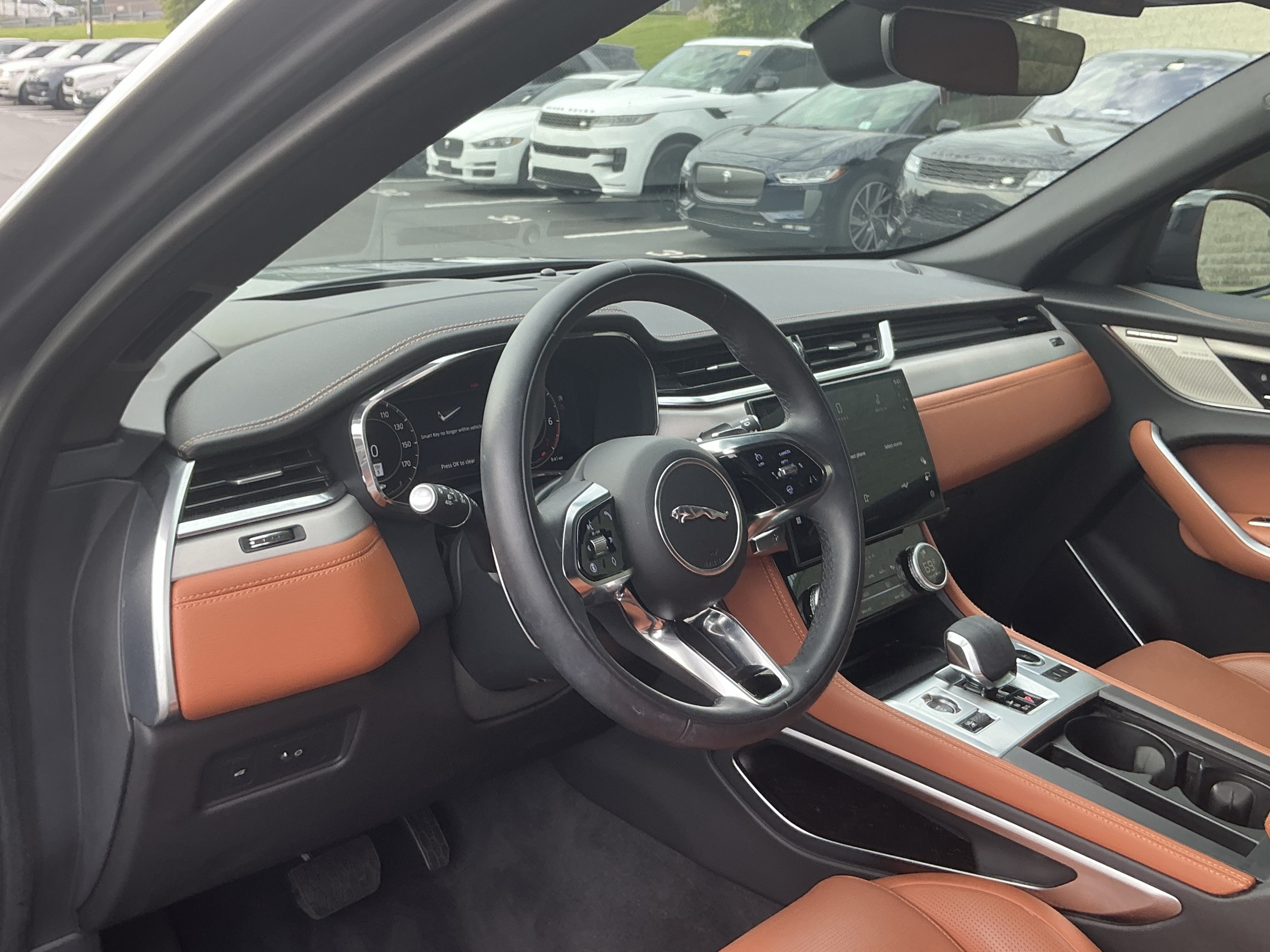 Certified 2026 Jaguar F-PACE R-Dynamic S AWD/4WD image 18