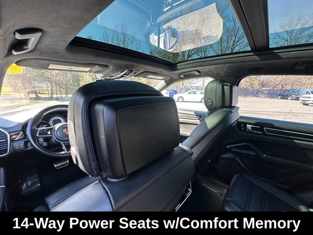 Used 2023 Porsche Cayenne GTS image 27