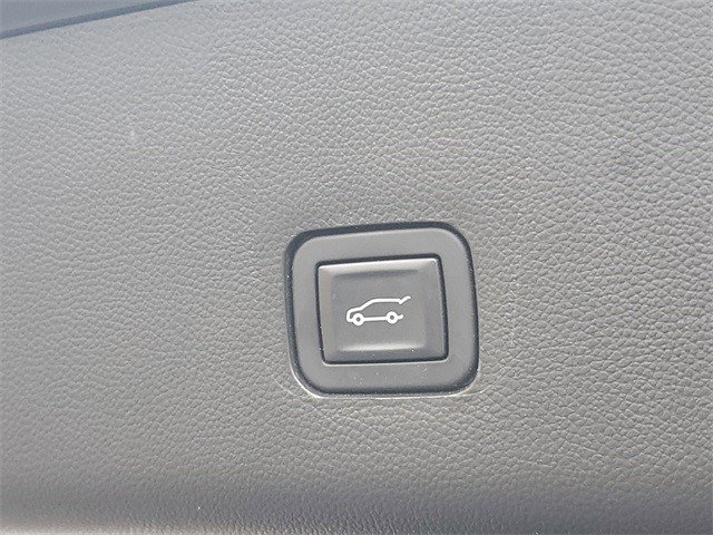 Certified 2020 Chevrolet Traverse High Country image 5