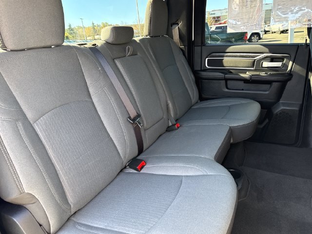 Used 2024 RAM 2500 Big Horn AWD/4WD image 20