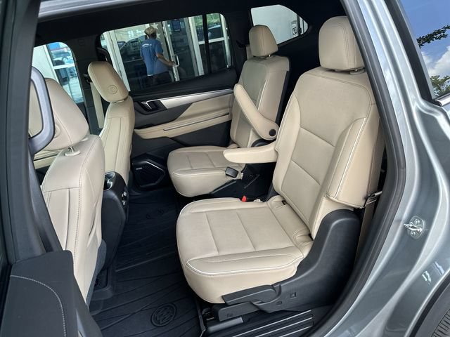 Used 2025 Buick Enclave Preferred w/ Super Cruise Package FWD image 21