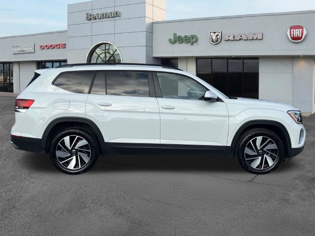 Used 2025 Volkswagen Atlas SE AWD/4WD image 7