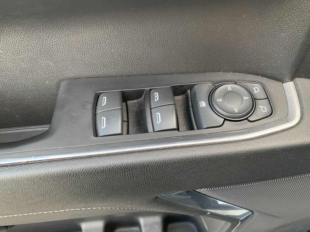 Used 2023 Chevrolet Silverado 1500 LT AWD/4WD image 13