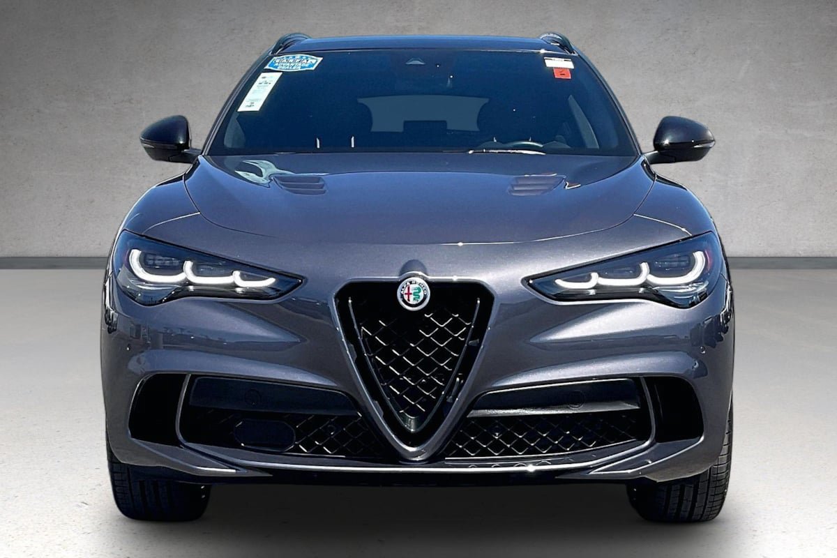 Used 2024 Alfa Romeo Stelvio Quadrifoglio w/ Active Assist Plus Package AWD/4WD image 3