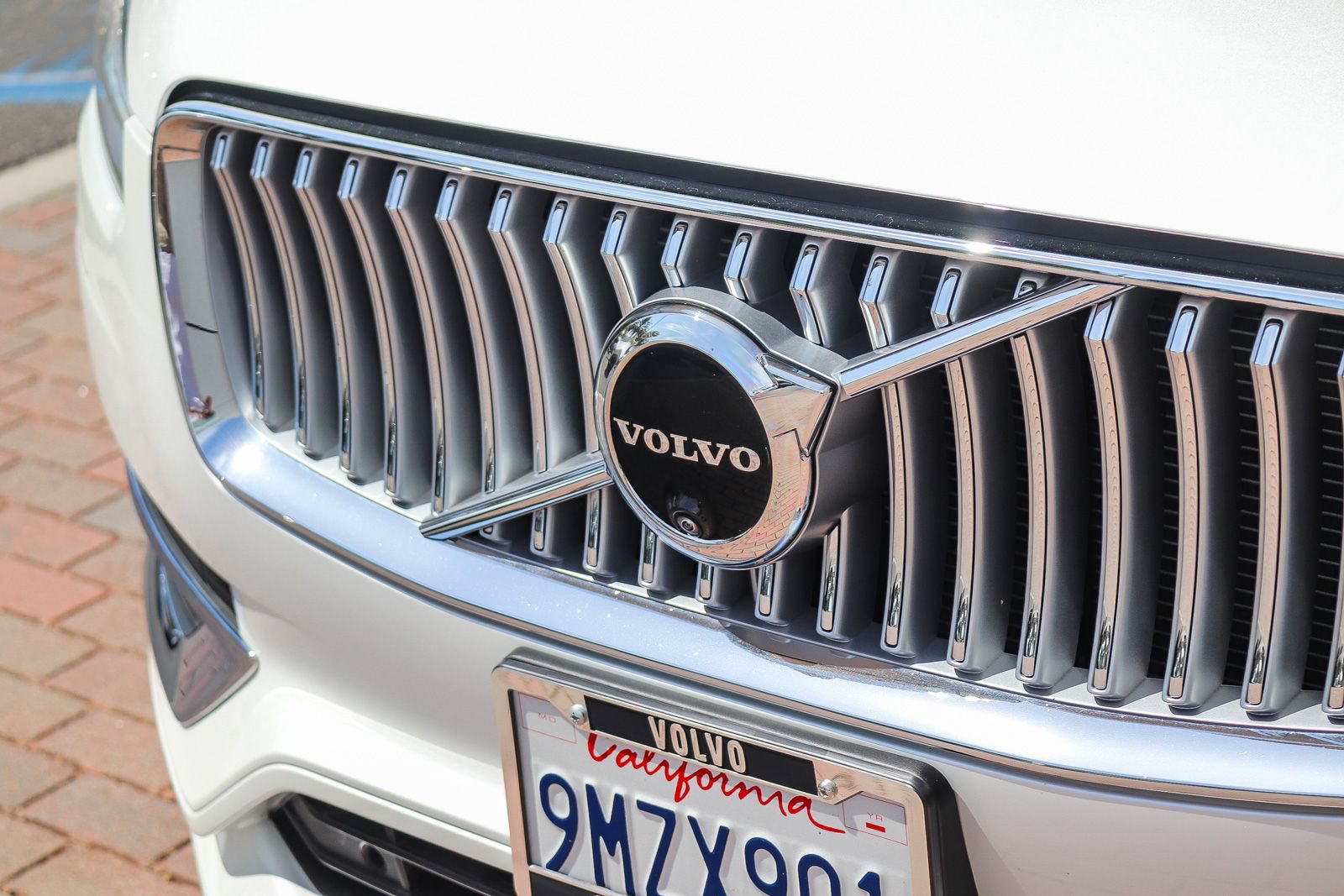 Used 2024 Volvo XC90 T8 Ultimate w/ Protection Package Premier AWD/4WD image 13