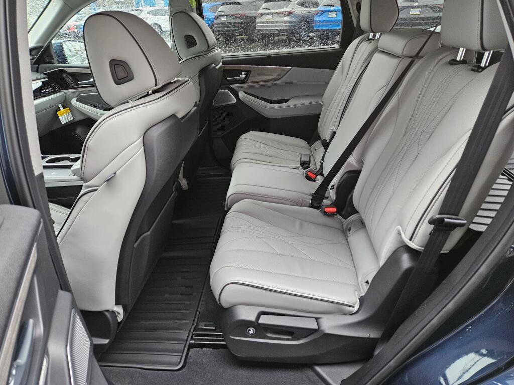 New 2026 Acura MDX SH-AWD w/Advance image 21