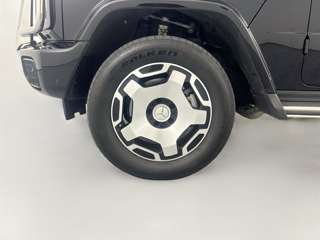 Used 2025 Mercedes-Benz G 550 image 33