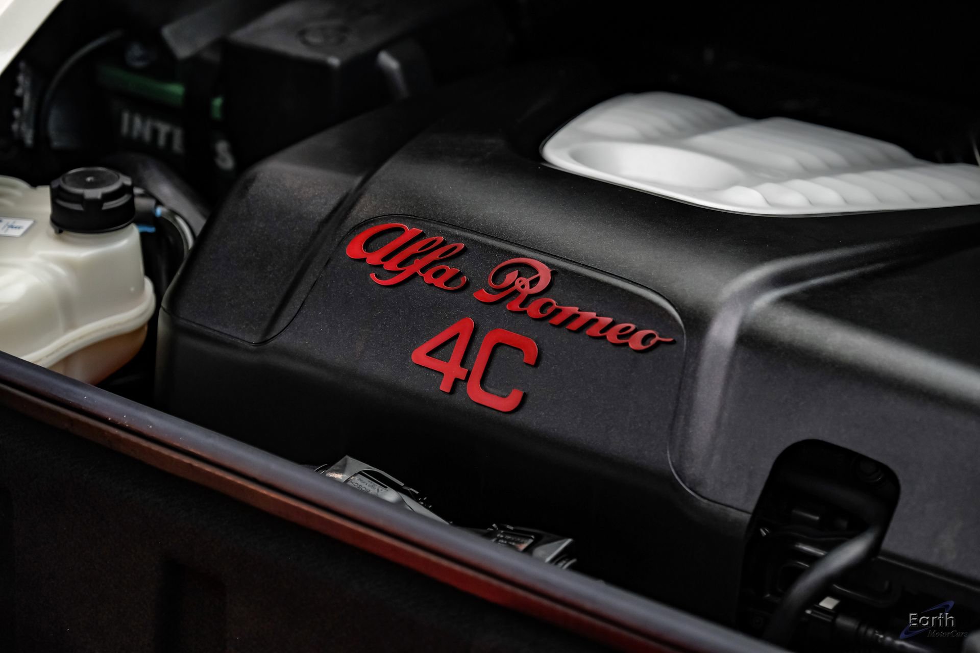 Used 2015 Alfa Romeo 4C Coupe w/ Leather Interior Group RWD image 81