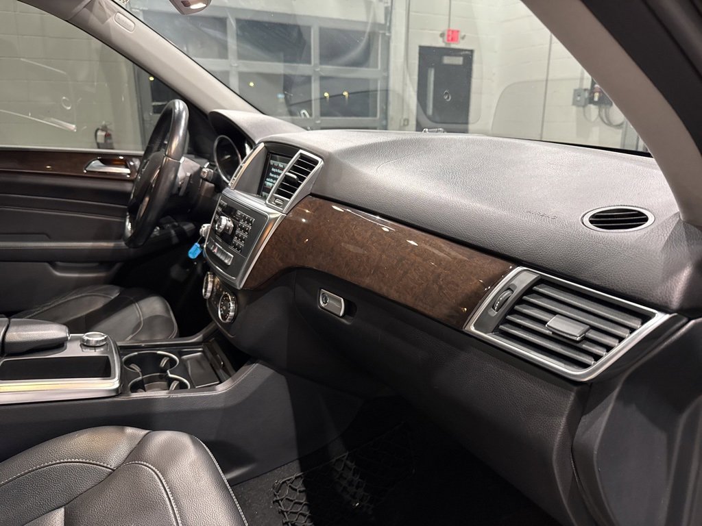 Used 2015 Mercedes-Benz ML 350 2WD image 33