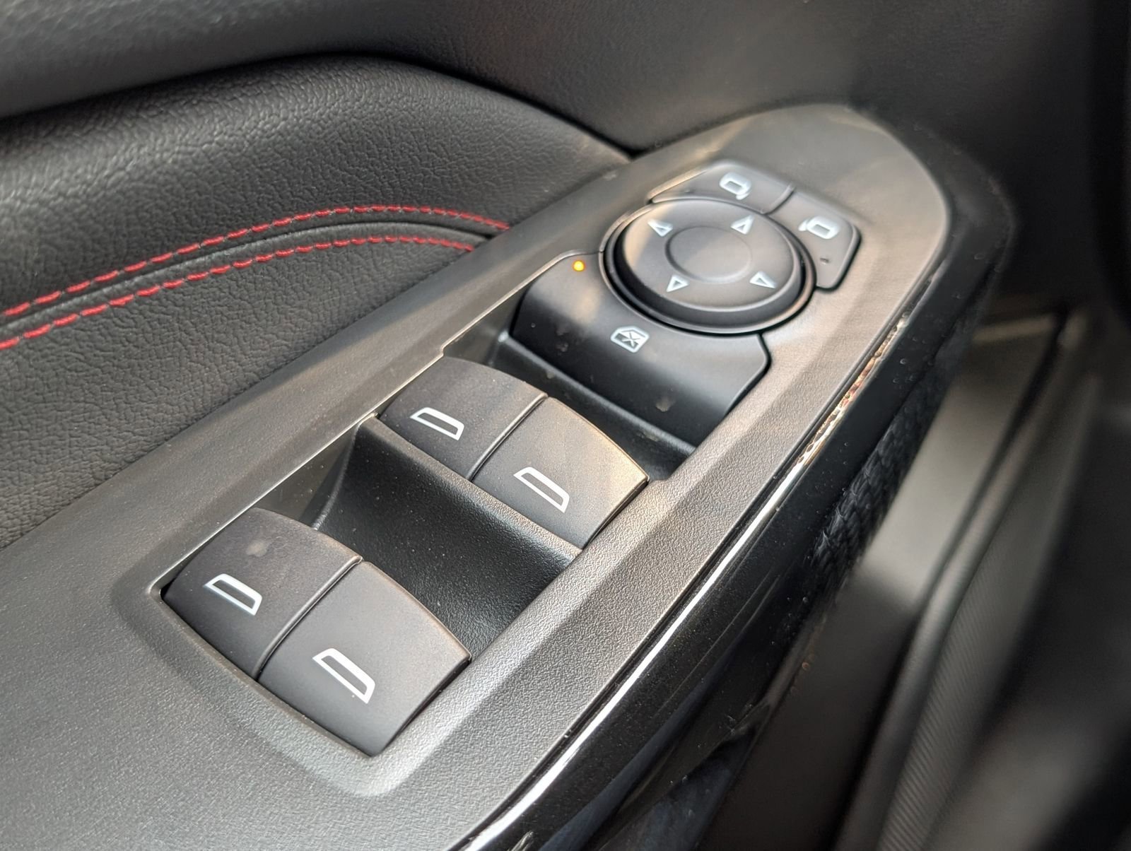 New 2026 Chevrolet Trax RS w/ Driver Confidence Package image 20