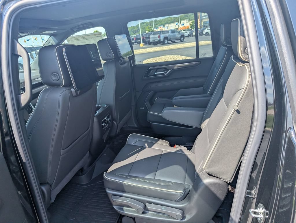 New 2026 GMC Yukon XL Elevation w/ Elevation Premium Package AWD/4WD image 10